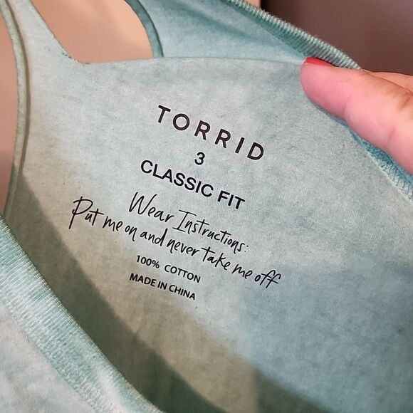 Super cute Torrid top size 3 NWT - Picture 5 of 5